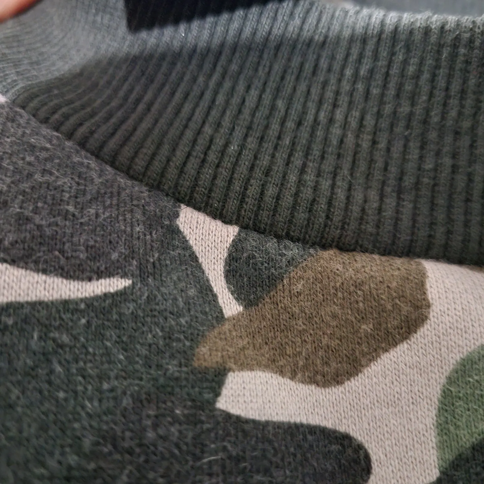 ADIDAS Camo Cropped Sweatshirt Green Army Trefoil Logo Drawstring Crewneck Lounge Size Small