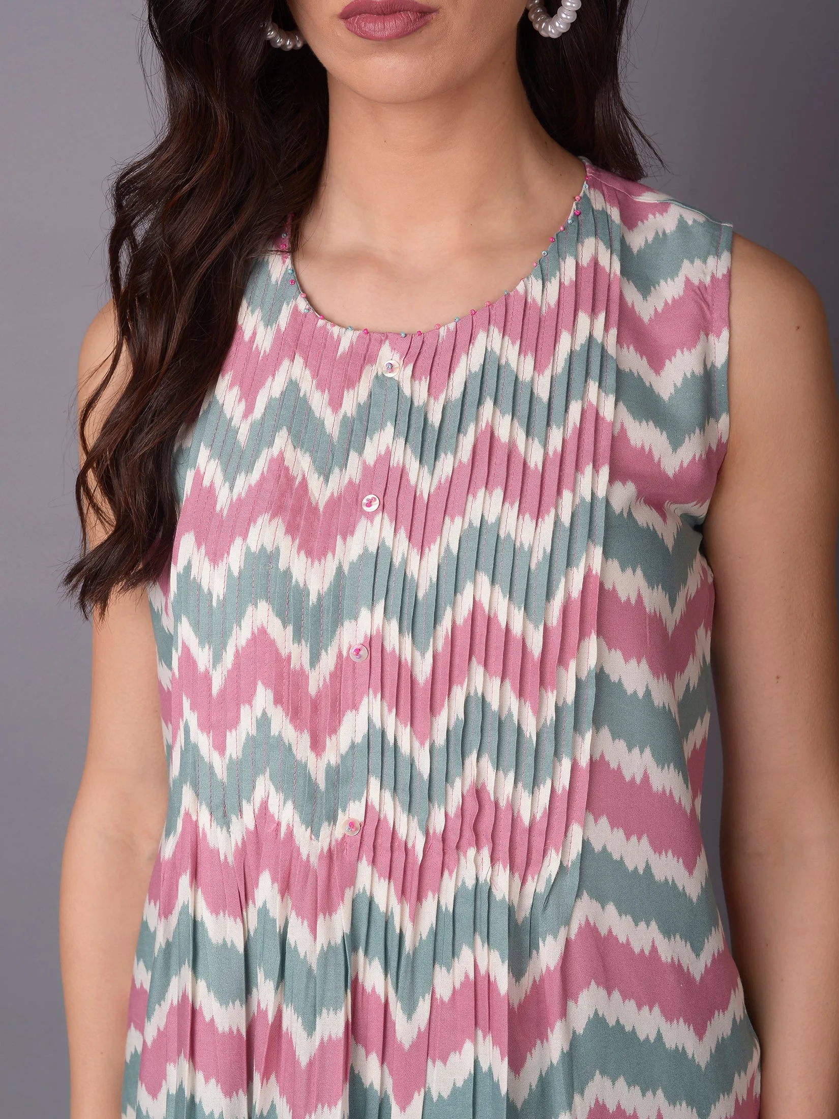 Women Green Geometric Printed Kurta With Harem Pant
